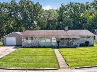 3807 Terry Ln, Mishawaka, IN 46544