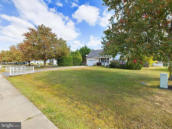 4th image of 111 Cedarwood Dr