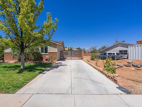 5th image of 2524 El Vista Dr