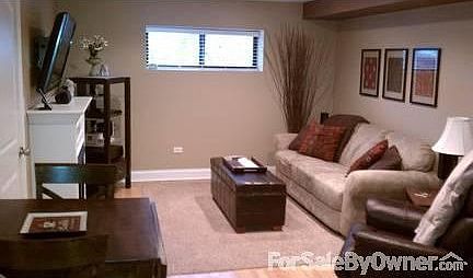 5th image of 5702 N Maplewood Ave #G
