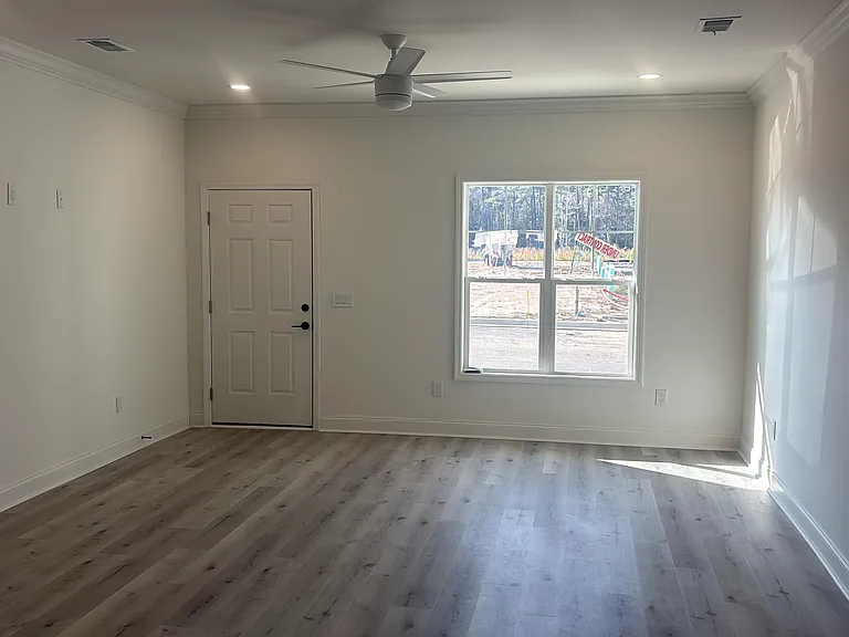 801 Rebecca Ln #B — Photo 11