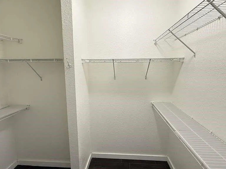 6133 Metrowest Blvd #105 — Photo 44