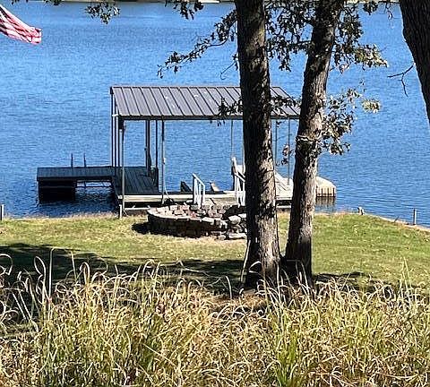 3rd image of 1224 Lakeshore Dr