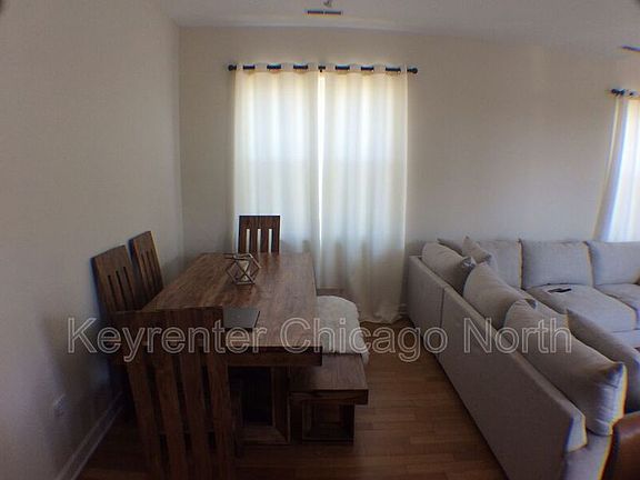 2nd image of 6015 N Mozart St APT 307