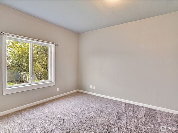 5th image of 5414 S Pine Street