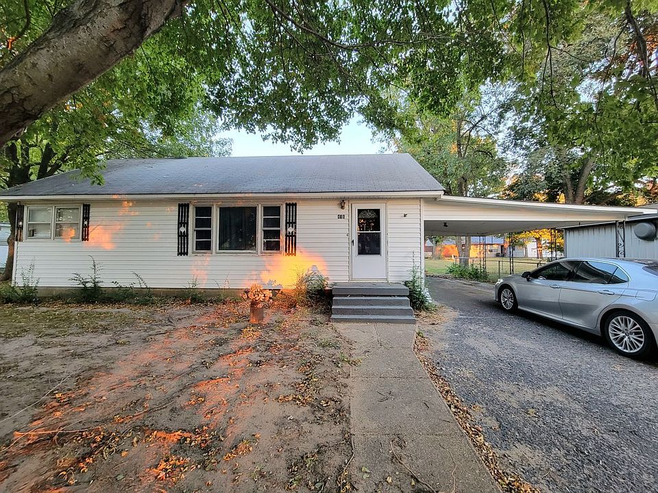 1st image of 416 N 4th St