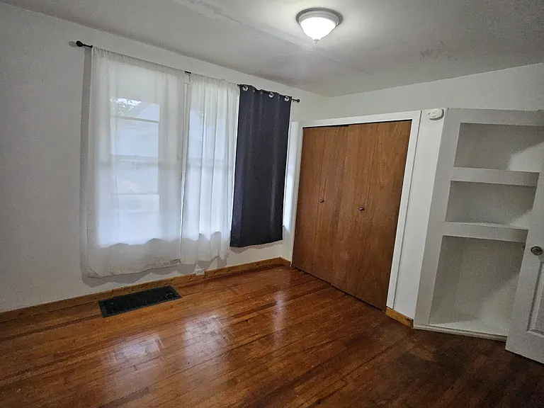 3209 Saratoga Ave #1 — Photo 5