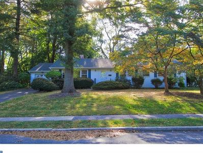4 Pin Oak Dr, Lawrence Township, NJ, 08648