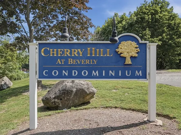 2 Duck Pond Rd APT 126, Beverly, MA 01915