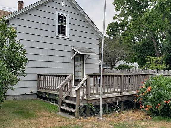 4th image of 11 Caswell St