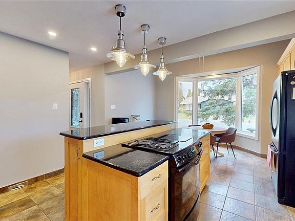 4th image of 3355 Westminster ROAD