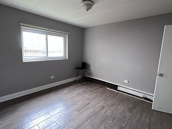 2nd image of 8627 S Ingleside Ave APT 1D