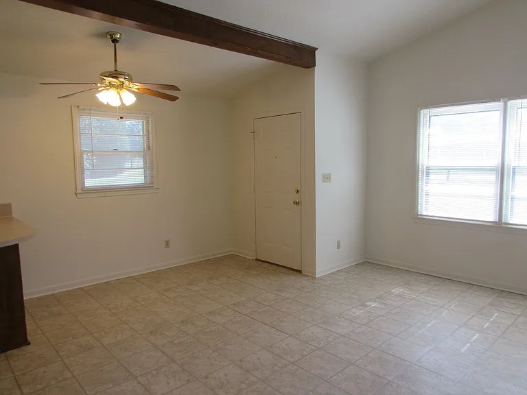 6016 Pleasant Grove Rd — Photo 9