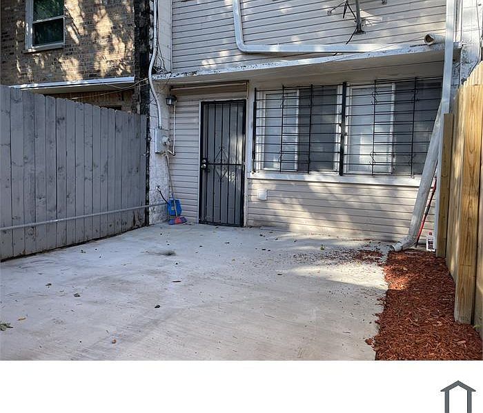 2nd image of 4810 S Drexel Blvd APT M