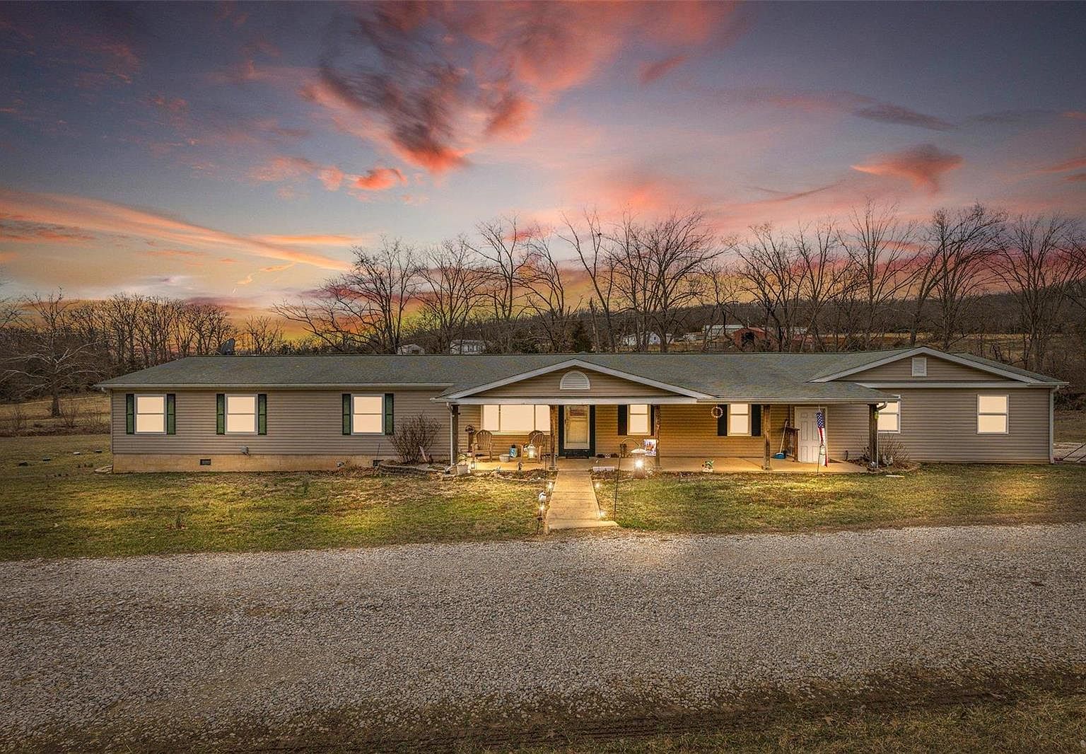 10035 Thompson Ln, Potosi, MO 63664 | Zillow