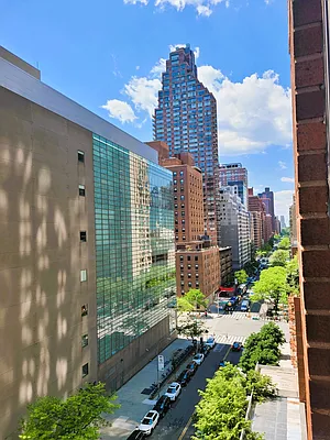 Rented by Corcoran | media 76