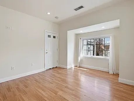 20 Holbrook Ave #1 — Photo 3