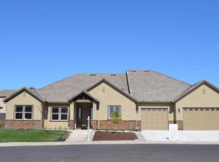 738 Shadowbrook Ln, Manteca, CA 95336