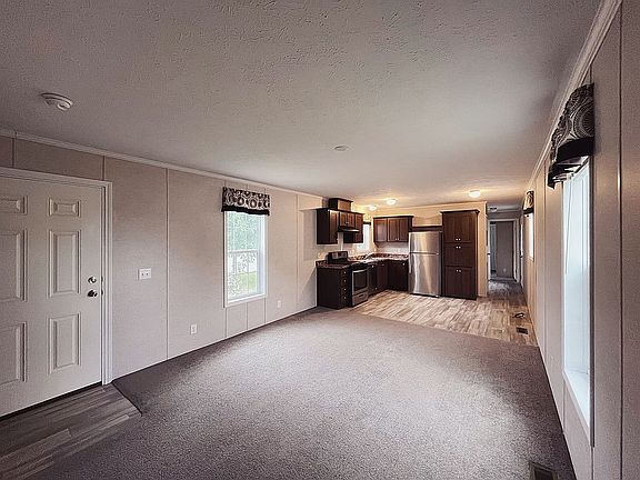 2nd image of 416 Southhaven Dr