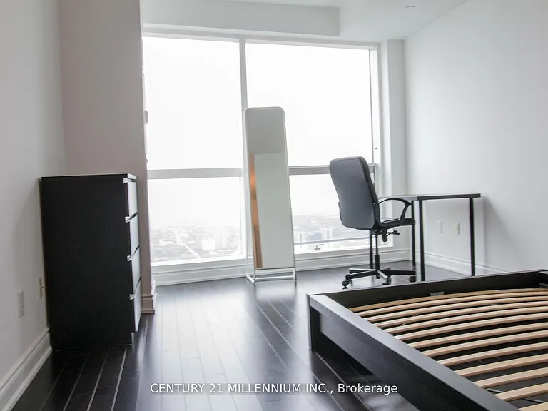 388 Yonge St #7002 — Photo 12