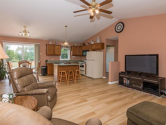 3rd image of 6380 S 25th St