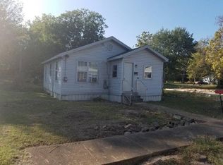 815 Grand Ave, Poplar Bluff, MO 63901