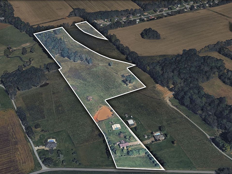 40th image of 134 N Harris Rd