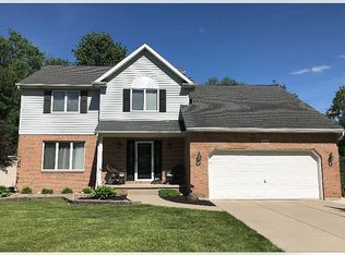 97 Mill Valley Dr, East Amherst, NY 14051