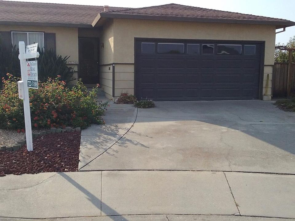 1st image of 715 Heather Ct