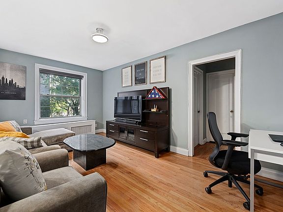3rd image of 51-10 30th Ave #G3f
