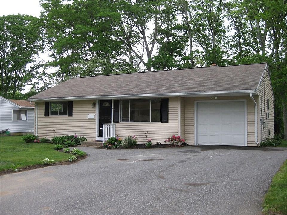 1st image of 28 Rawlinson Dr