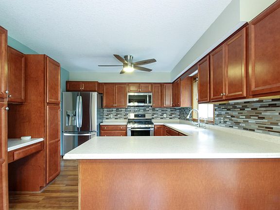 2nd image of 5358 Clayton Dr