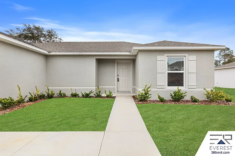 3 bed, 2.0 bath, 1743 sqft, $1,900 — Photo 3