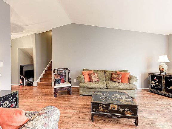 3rd image of 2514 Fallsmere Ct