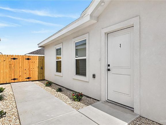 3rd image of 12504 N 39th St #3
