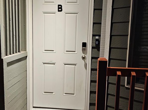 923 E Marine View Dr #B