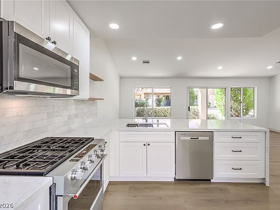 4th image of 9021 Faircrest Dr
