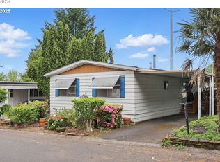 21100 NE Sandy Blvd UNIT 52, Fairview, OR 97024