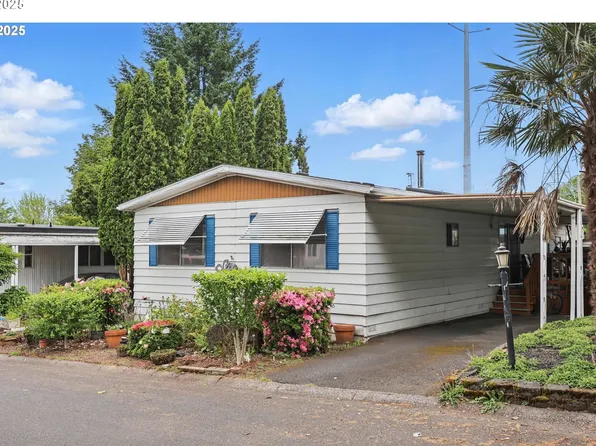 21100 NE Sandy Blvd Unit 52, Fairview, OR 97024