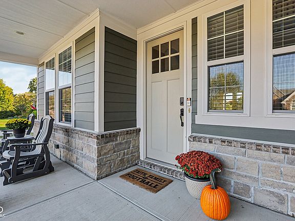 2nd image of 693 McNamara Ct