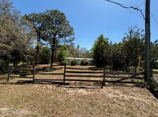 115 Country Living Cir, Melrose, FL 32666