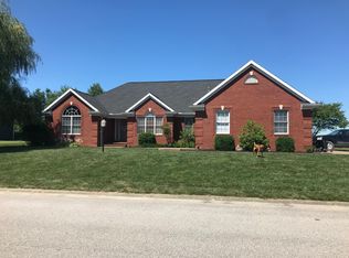 10415 S Pheasant Run, Haubstadt, IN 47639