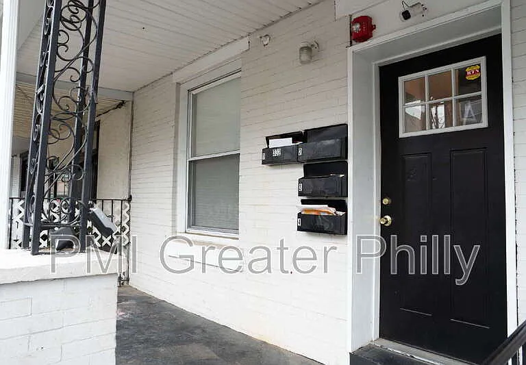 332 N 62nd St #4 — Photo 1