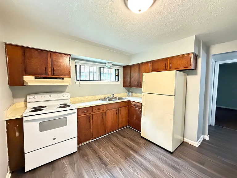 3706 Noblitt Dr — Photo 8