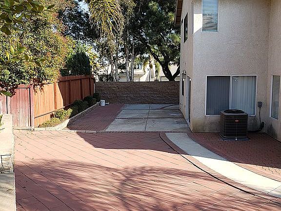 5th image of 523 Towergrove Dr
