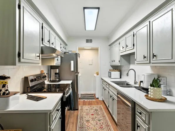 108 Westfield Dr, Nashville, TN 37221