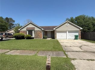 204 Drury Ln, Slidell, LA 70460
