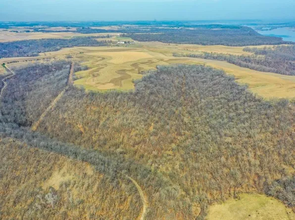 Whitman Deering Dr, Minnesota City, MN 55959