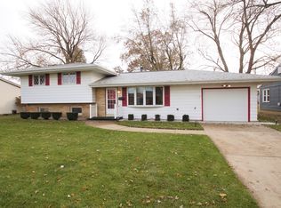 112 W Bond St, Morton, IL 61550