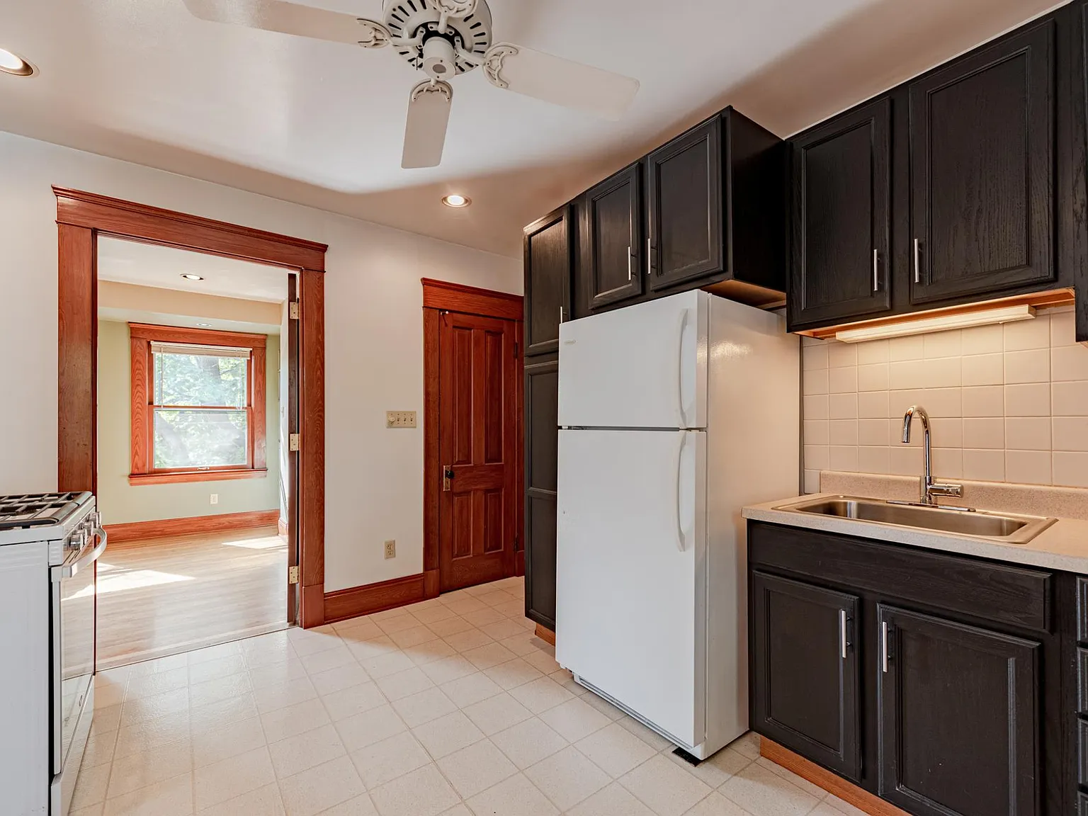 1 bed, $1,200 — Photo 3